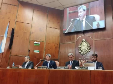 Las 20 frases que desentrañan el discurso de apertura de sesiones de Uñac