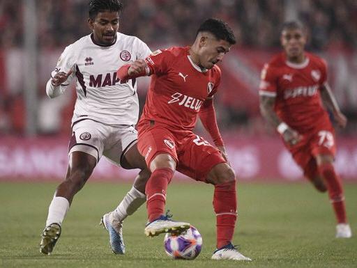 El Rojo se durmió y lo pagó caro