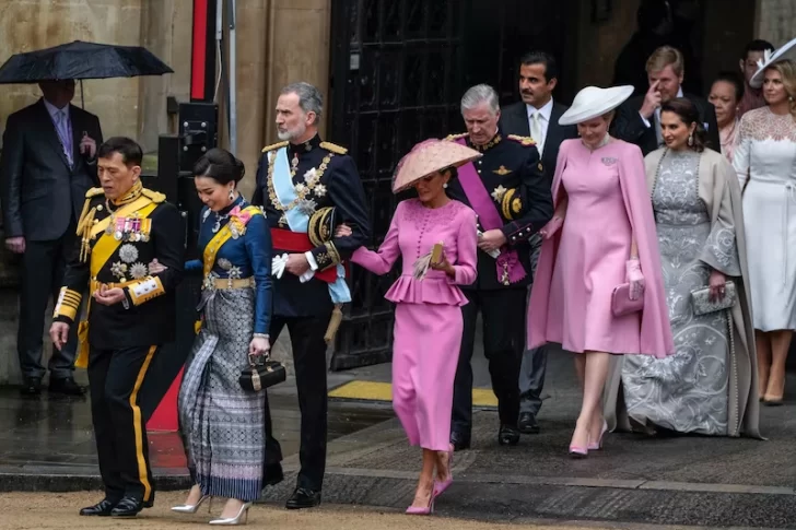 Todas las casas reales que acompañan al rey Carlos III en el día de su coronación