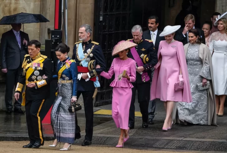 Todas las casas reales que acompañan al rey Carlos III en el día de su coronación