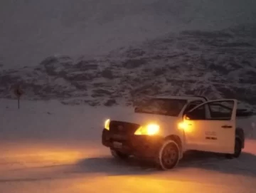 Por intensas nevadas cerraron el Paso de Agua Negra