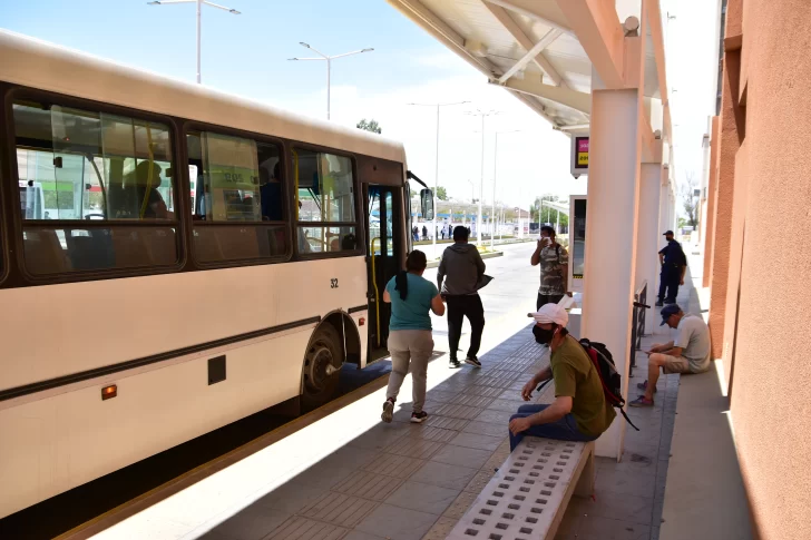 La explicación de Transporte en torno a las quejas por la app de RedTulum en tiempo real