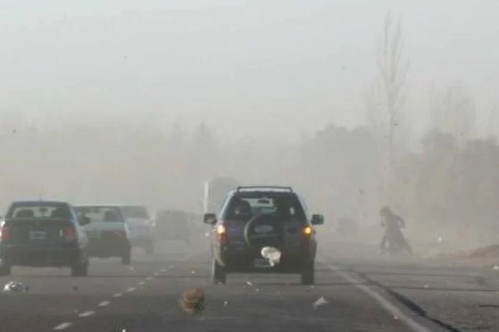 Emiten alerta meteorológica por Zonda para tres departamentos de San Juan