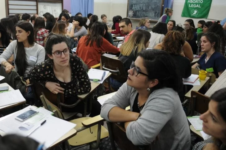 Creció 67% el ingreso a universidades públicas en los últimos diez años