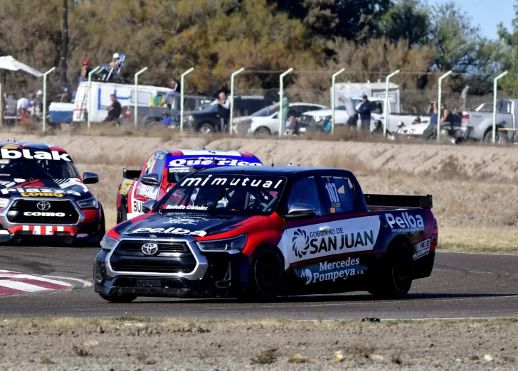 Tobías larga la final desde la segunda fila