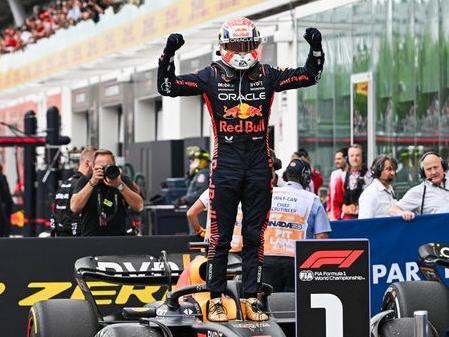 Verstappen y otra victoria  contundente