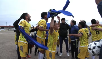 Mediante los penales, Colón y Atenas llegaron a la final