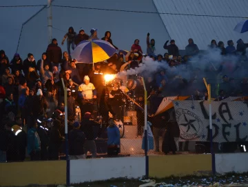 Riveros, el árbitro elegido para la final Atenas-Colón