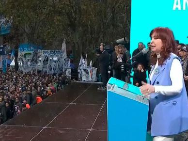 Fiscal pide enviar a juicio a acusados por ataque a CFK