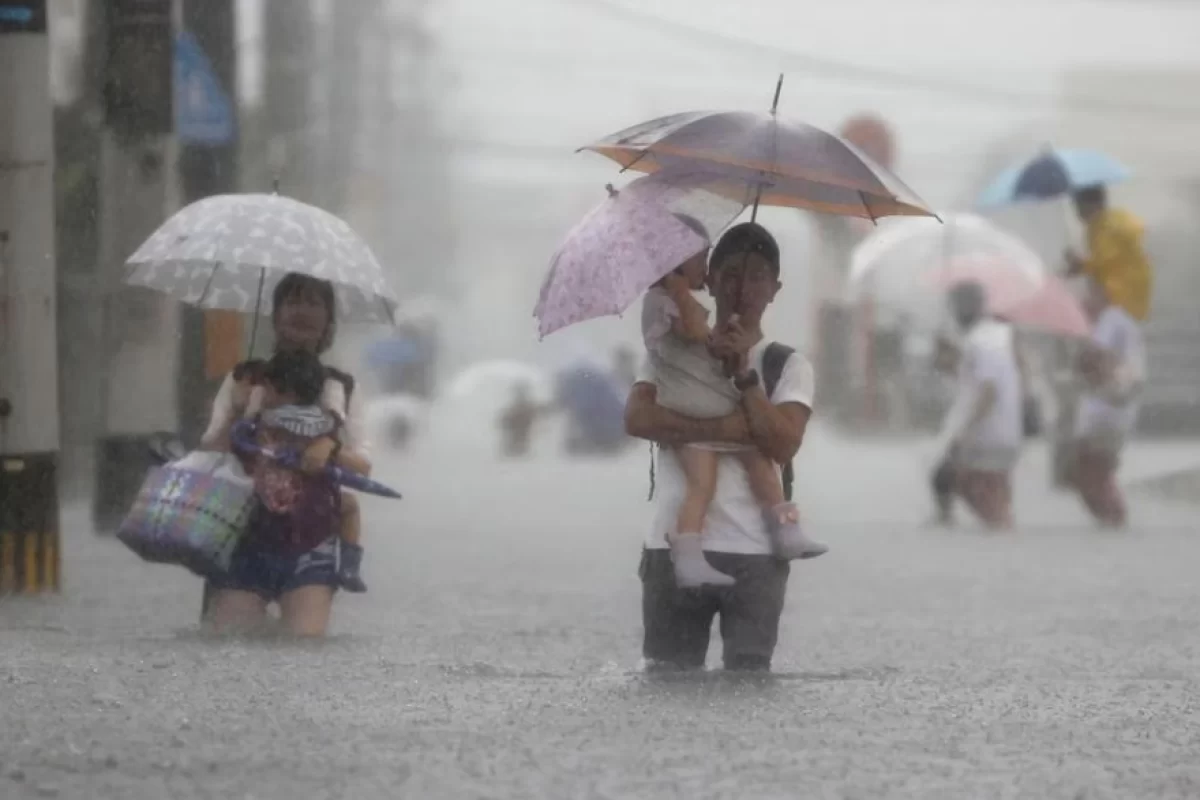 Un Muerto Dos Desaparecidos Y Miles De Evacuados Por Fuertes Lluvias En Japón Diario De Cuyo 4515