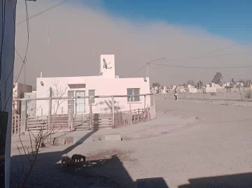 Suspendieron las clases durante el resto de la jornada por el fuerte viento Sur