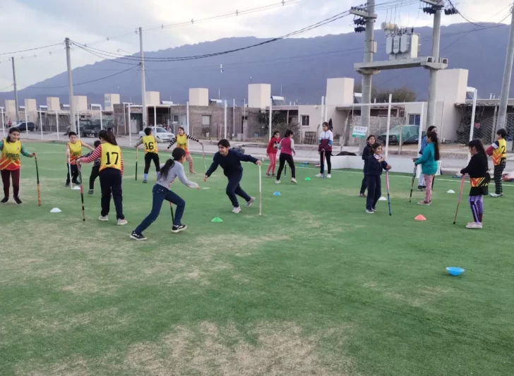 Inauguraron una escuela de hockey