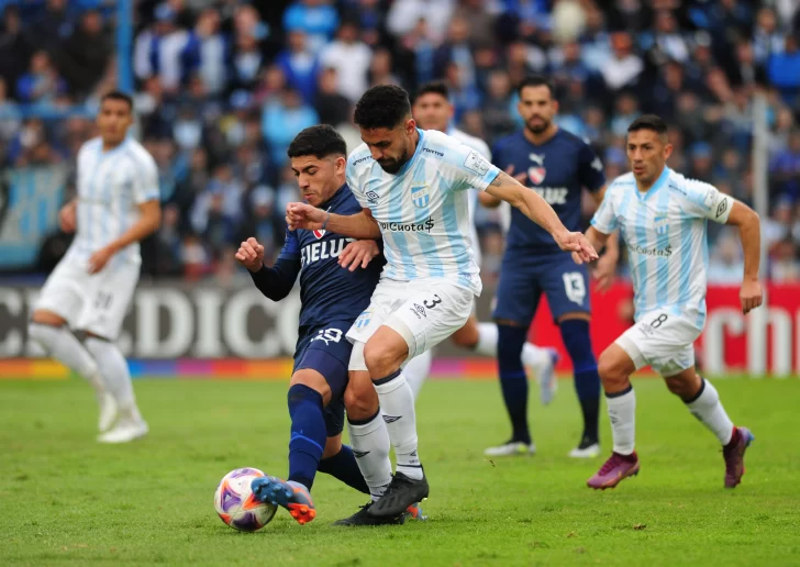 Un penal polémico, lo dejó al Rojo sin nada