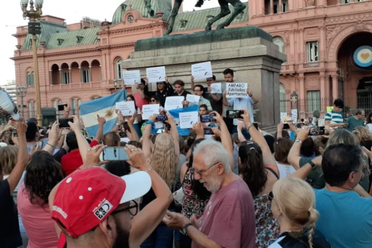 Jubilados: cuestionamientos de la oposición y planteos a la Justicia