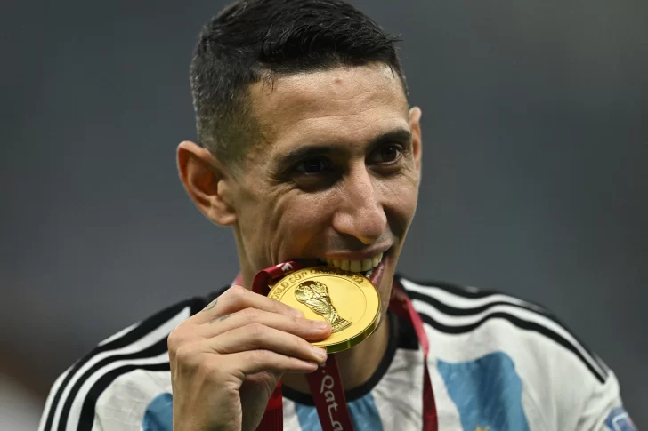 Di María anunció que sigue en la Selección