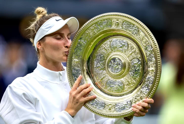 La checa Marketa Vondrousova conquistó Wimbledon