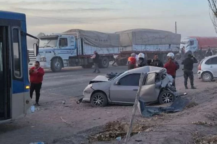 Dos accidentes mortales por la fuerza del zonda