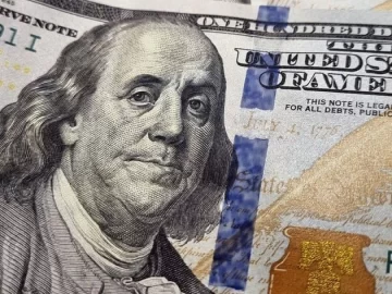 Devaluación: el Banco Central lleva el dólar por encima de $365