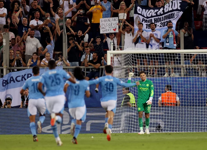 Manchester City venció a Sevilla por penales y es el campeón de la Supercopa