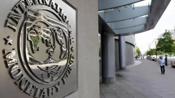 El FMI reconoció que “es difícil controlar la inflación” en Argentina