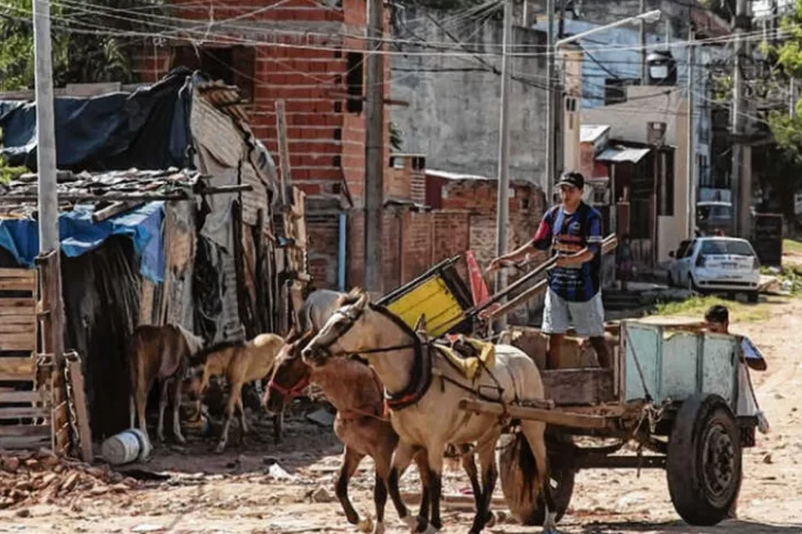 La pobreza es la más alta desde 2006 y le pega más a los chicos