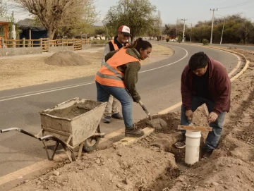 Arrancaron una obra pensada para fomentar el turismo en un pueblo