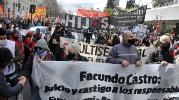 Una comunidad movilizada le dio el último adiós a Facundo