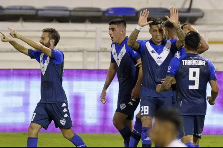 Vélez goleó y se afirmó arriba