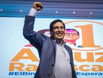 El correísmo festejaba en Ecuador, que dio el primer paso para elegir nuevo presidente