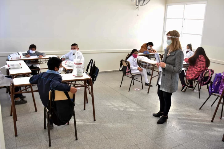 Nueve de cada 10 docentes trabajan más con pandemia