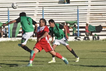 Albardón vuelve a pedir cancha