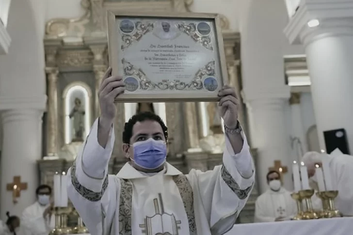 En las Patronales de San José consagraron el templo y altar