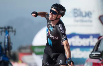 Bardet celebró en la altura