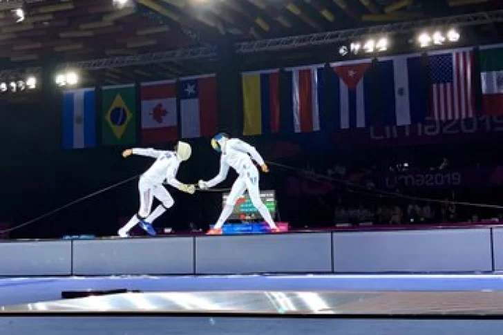 El equipo argentino de espada logró la plata tras perder la final ante Cuba