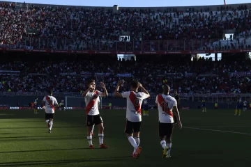 Los hinchas de River vivieron una fiesta en su regreso al Monumental