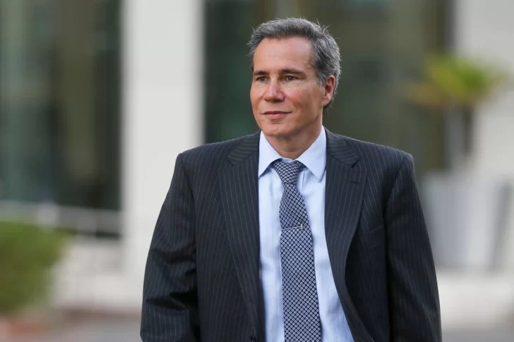 Investigan a los 89 espías que estuvieron activos el fin de semana en que hallaron muerto a Nisman