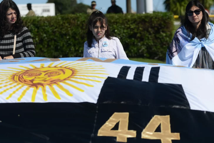 Denuncian que el macrismo espió a los familiares de los tripulantes del ARA San Juan