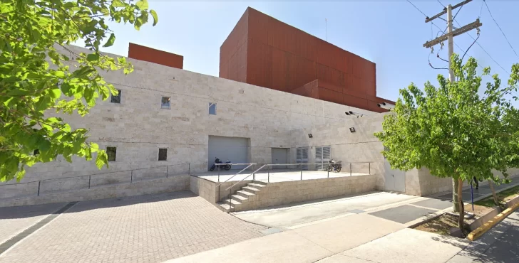 Probation para tres jóvenes por hacer grafitis en el Teatro del Bicentenario