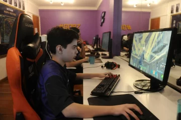 AFIP analiza si debe cobrarle impuestos al joven que ganó dólares en el Fortnite