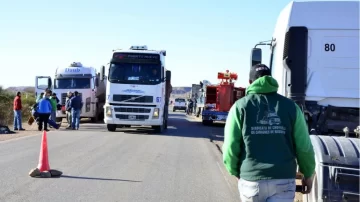 El Gobierno le aplicará una sanción multimillonaria a Camioneros