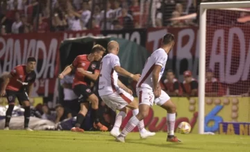 Newell’s volvió a festejar un triunfo al golear 3 a 1 a Huracán