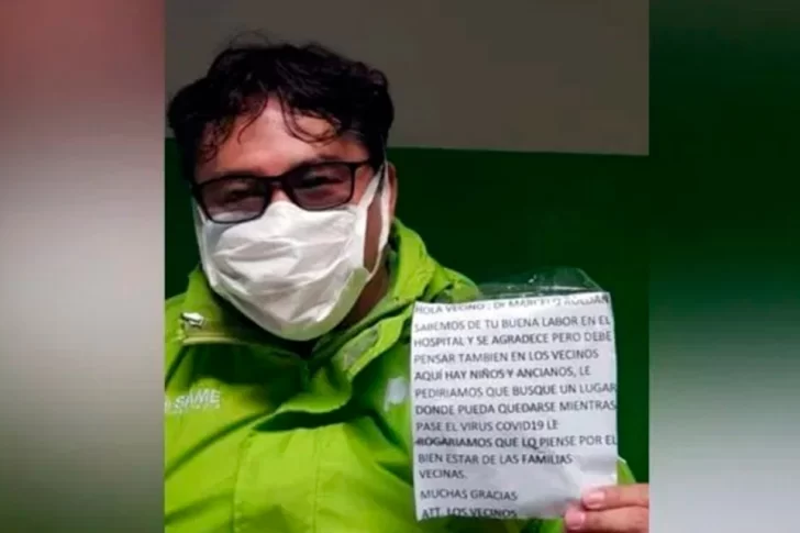 Es médico y los vecinos le pidieron que se mudara: “No tengo otro lugar para irme”