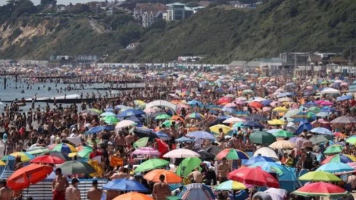 Descontrol en las playas inglesas por ola de calor: temen rebrote de coronavirus