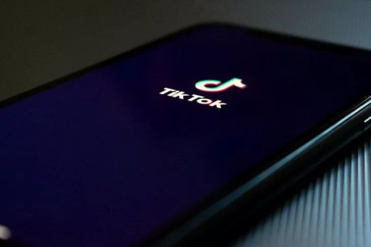 TikTok recopiló información prohibida de sus usuarios durante un año y medio