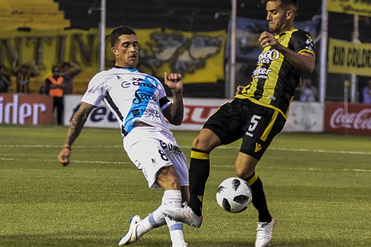 Olimpo y Temperley empataron en duelo de necesitados