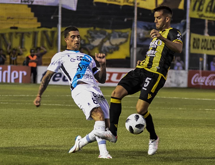 Olimpo y Temperley empataron en duelo de necesitados