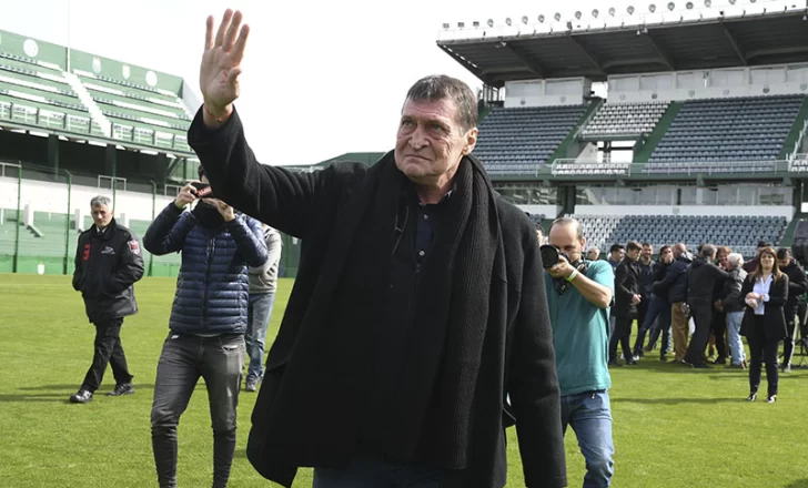 Falcioni deja de la dirección técnica de Banfield