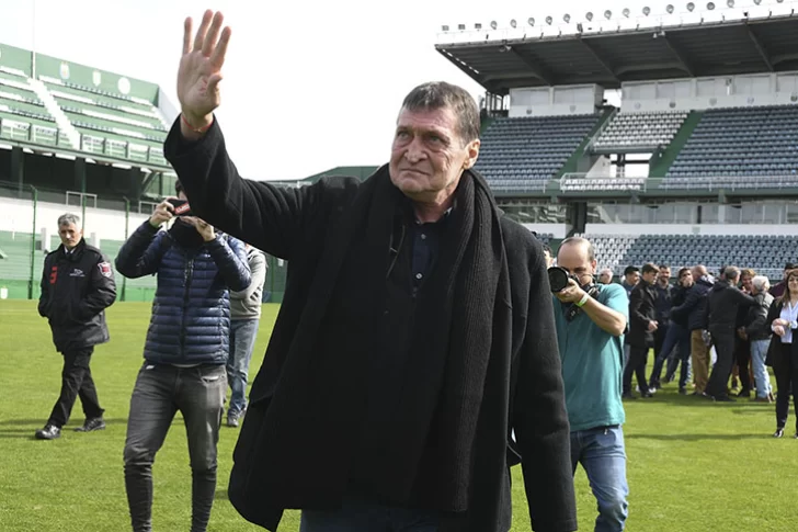 Falcioni deja de la dirección técnica de Banfield