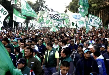 La marcha de Camioneros no será el 22 de febrero y recrudece la interna de la CGT