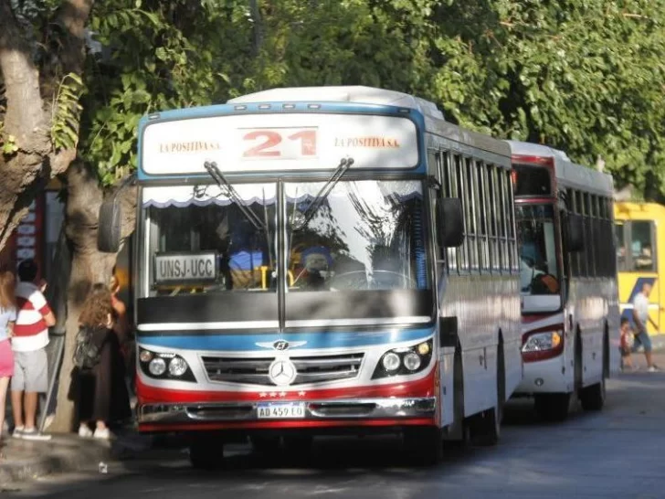 UTA amenaza con dejar sin servicio de colectivos este viernes